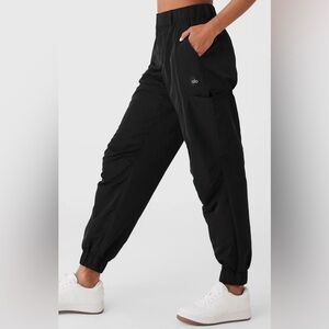 NEW ALO HIGH-WAIST BREAK LINE JOGGER